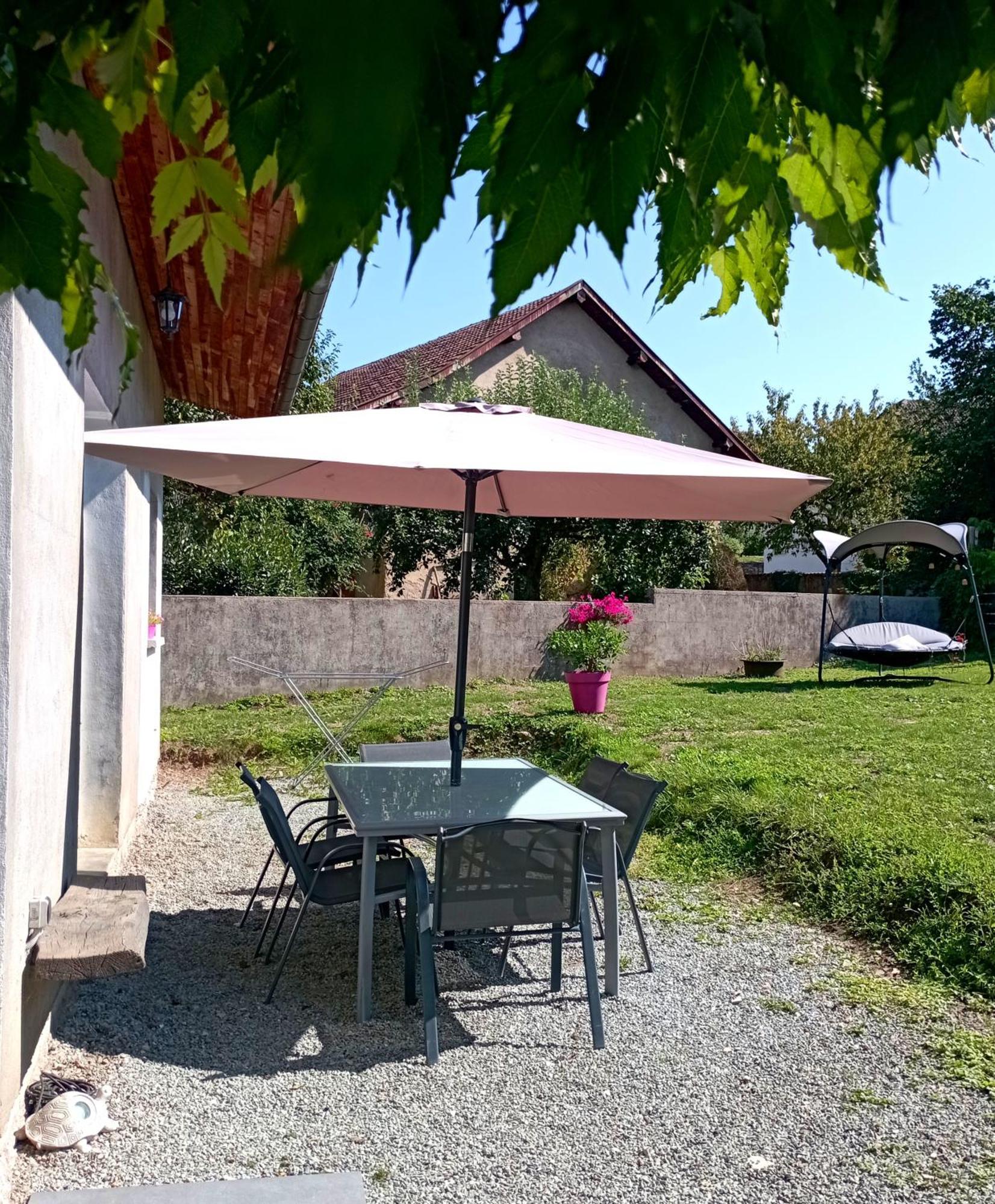 Maison Avec Terrasse Fesches-le-Chatel المظهر الخارجي الصورة